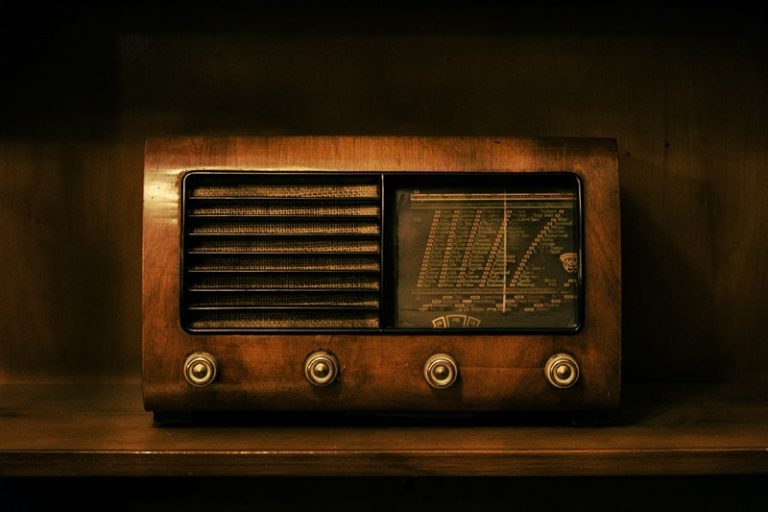 Vintage 1940's brown radio standing on table